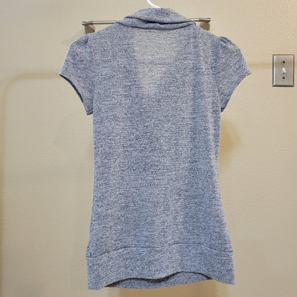 I.N. San Francisco Women Flap Collar Grey blouse Size S - Picture 2 of 4